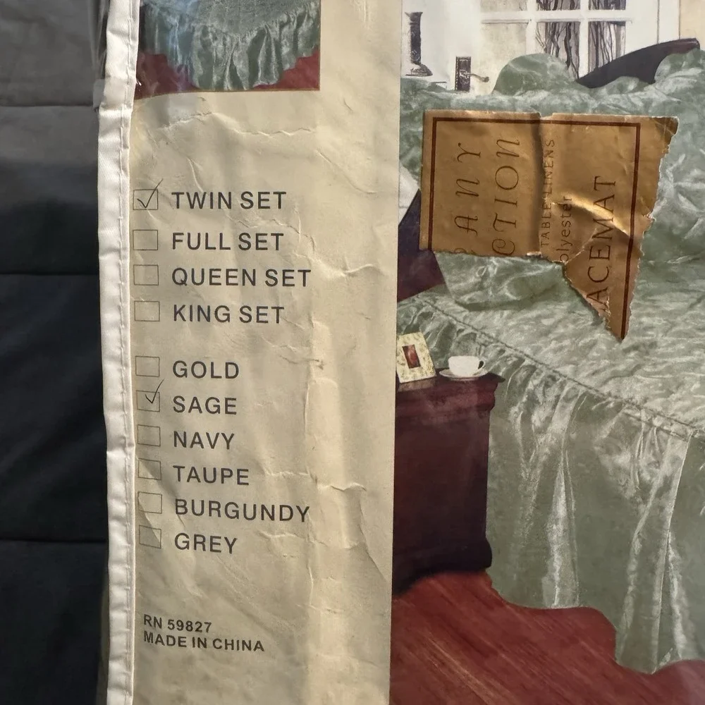 Vintage MCM Twin Quilted Bedspread Set Sage Green Jacquard Princeton NOS NEW
